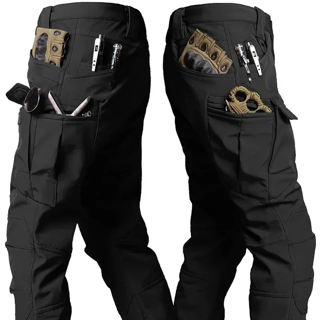 Abiti militari da uomo