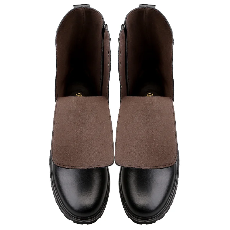 Botas militares de couro